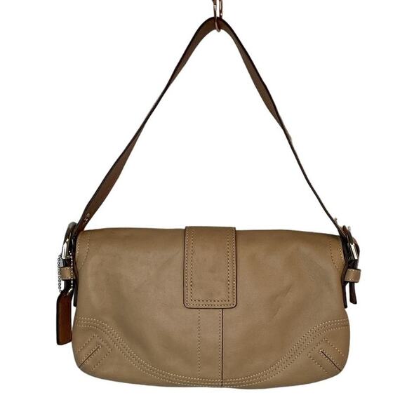 Coach Soho Small Flap Shoulder Bag Sand Silver Buckle Snap - Picture 4 of 16